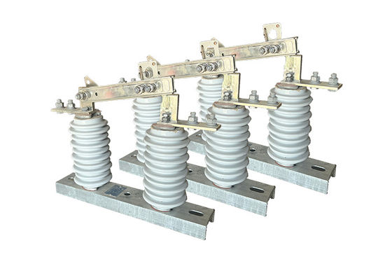 세라믹 고전압 격리 스위치 12kV-36kV AC 전원 수직 차단 스위치 야외 유통 시스템